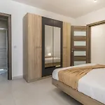 Steps Away From The Sea In - Sleeps 4